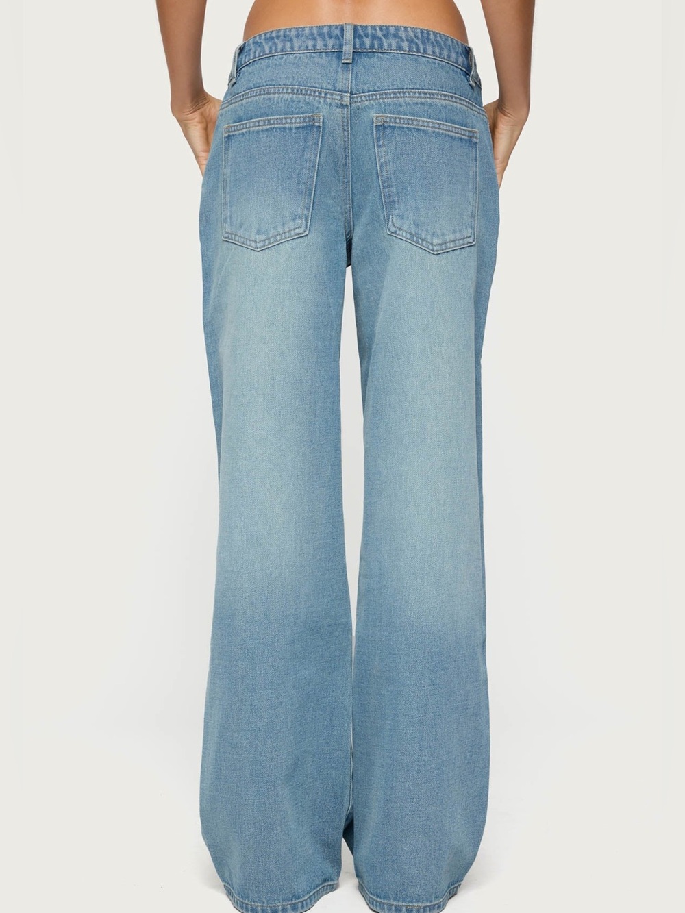 Edikted Raelynn Washed Low Rise Baggy Jeans - Picture 5 of 5